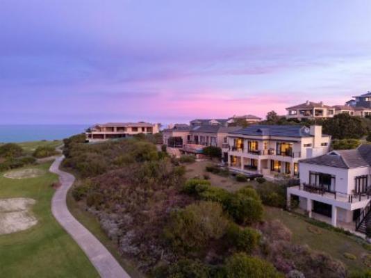 Villa On The 18th @ Pezula - Natural landscape
