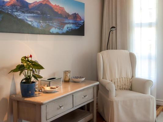Villa on Slopes of Geneva Drive - 269768