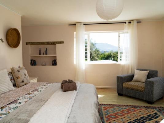 Room image 4