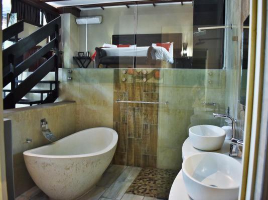 Room image 3