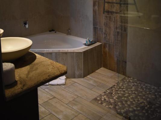 Waterfalls Boutique Hotel - 269957