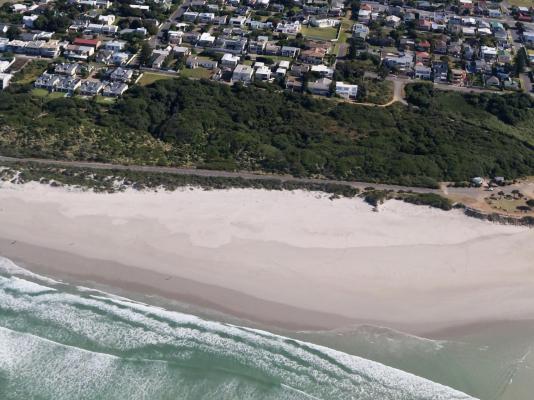 Mosselberg On Grotto Beach - 269990