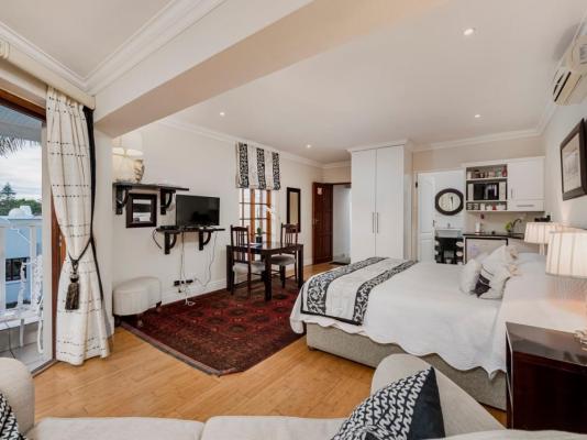 Room image 2