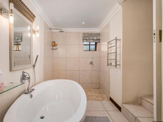Millbury Guest House - 270009