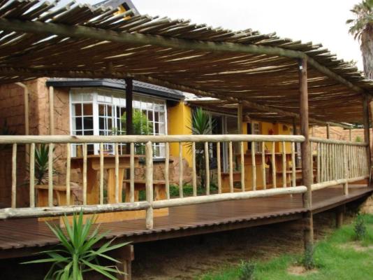 Flintstones Guest House Fourways - 270032