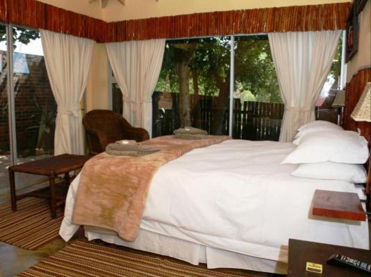 Room image 4