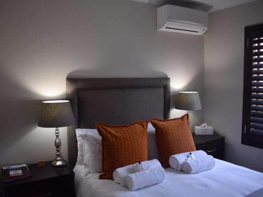 Room image 1