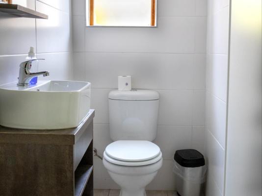 Room image 3