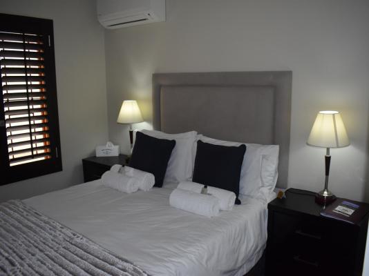 Room image 3