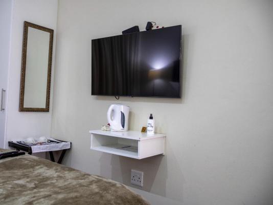 Room image 2