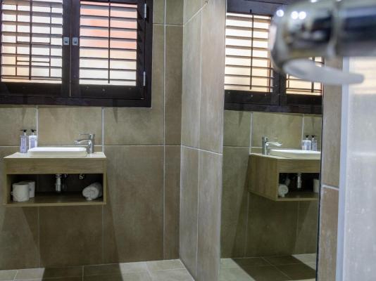 Room image 7