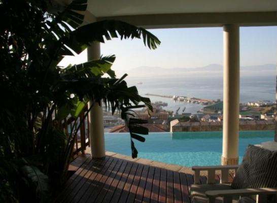 3ColoursBlue Guest House - 270109