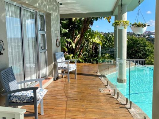 3ColoursBlue Guest House - 270116