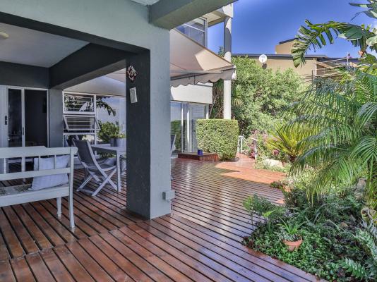 3ColoursBlue Guest House - 270124