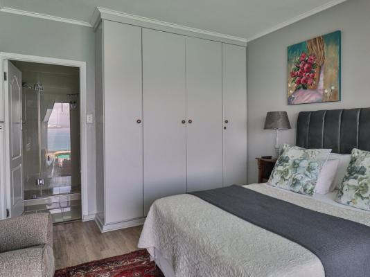 3ColoursBlue Guest House - 270136