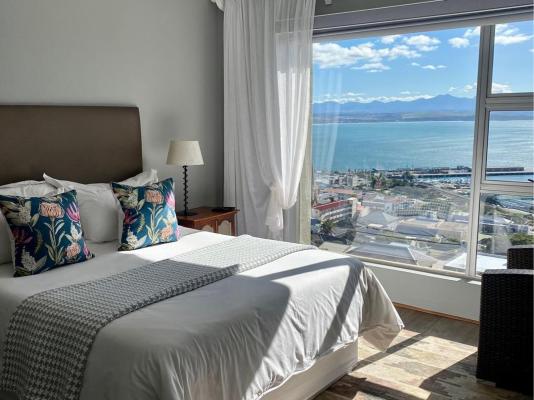 3ColoursBlue Guest House - 270140