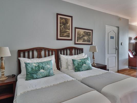3ColoursBlue Guest House - 270148
