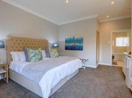 Room image 7