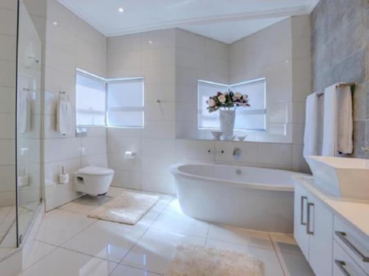 Room image 6