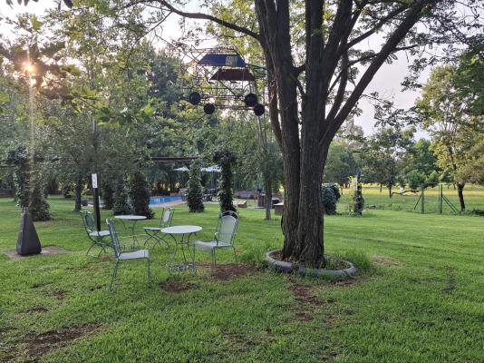 Airport Bird & Game Lodge - 270238