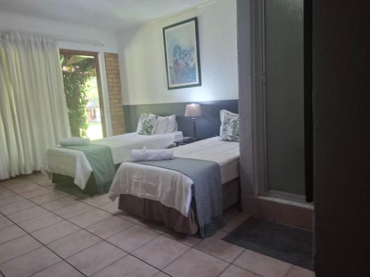 Room image 1