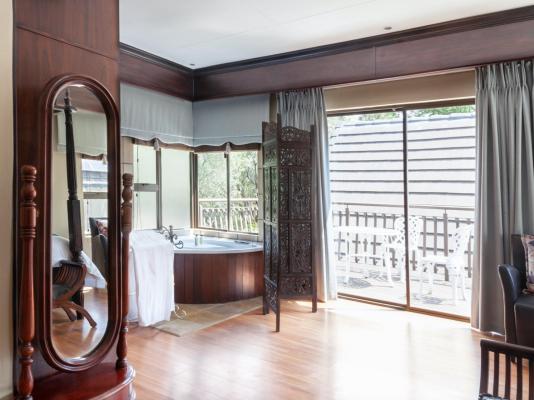 InnJoy Boutique Hotel - 270308