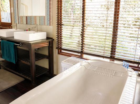 Room image 5
