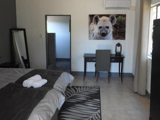 Room image 7