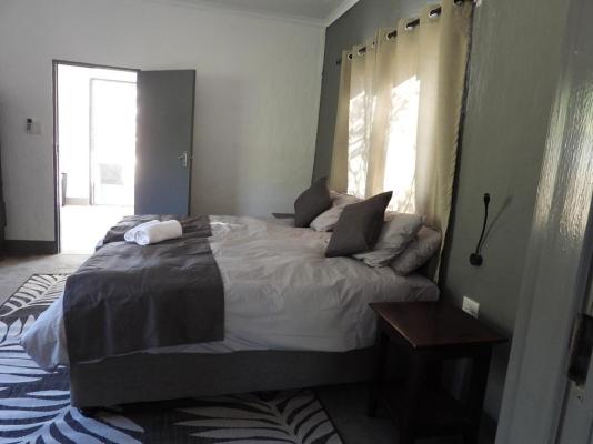 Room image 14