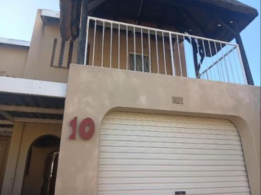 The Rooftop Haven - Property / Building