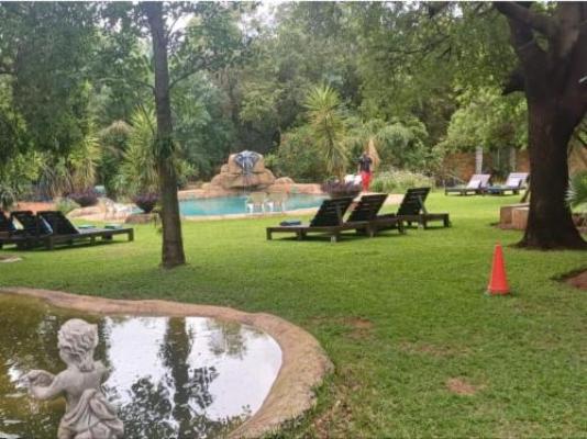 Hartbeespoort Country Hotel & Spa - Swimming pool