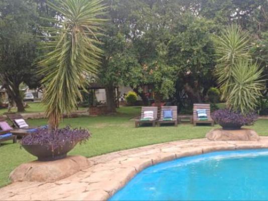 Hartbeespoort Country Hotel & Spa - Swimming pool
