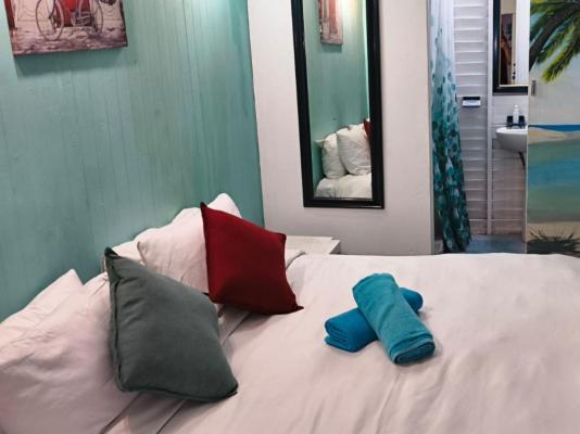 Room image 1