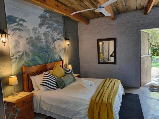 Room image 3