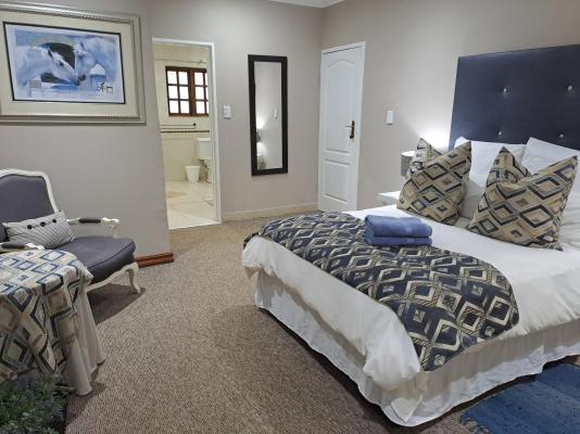 Room image 4