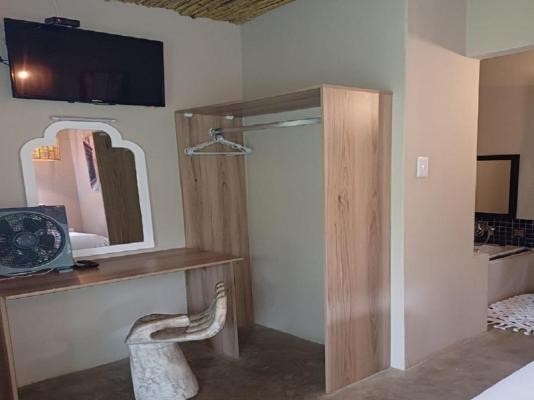 Room image 1