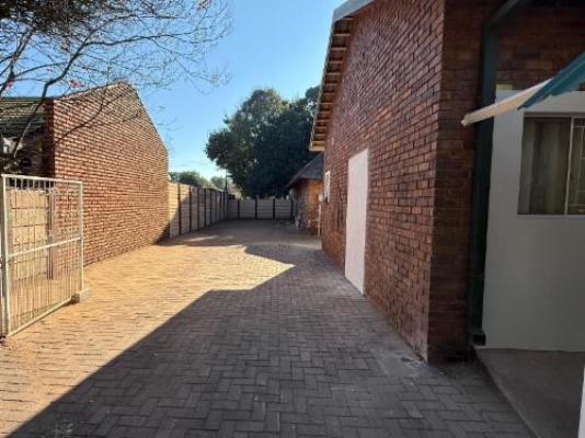 The Willows - Property / Building