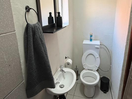 Room image 18