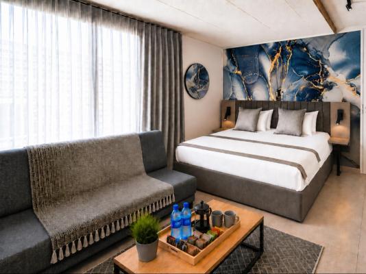 Room image 4