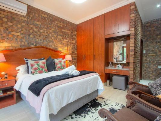 Room image 9