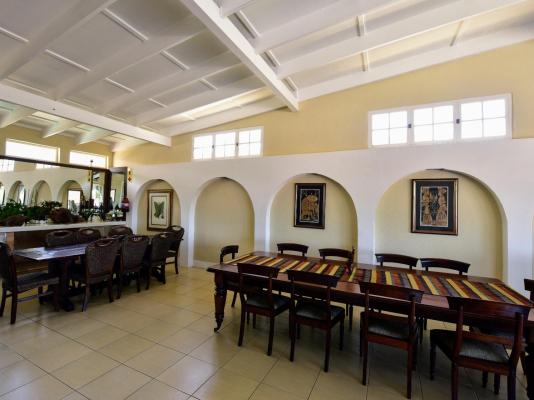 Albion Manor - 270723