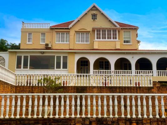 Albion Manor - 270736