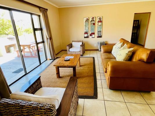 Travalia Guest farm - 270914