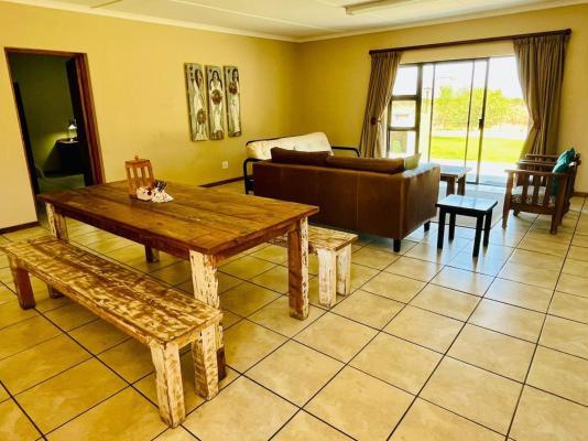 Travalia Guest farm - 270916