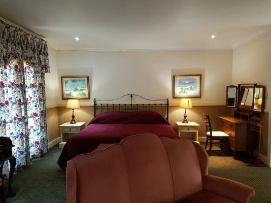 Room image 7