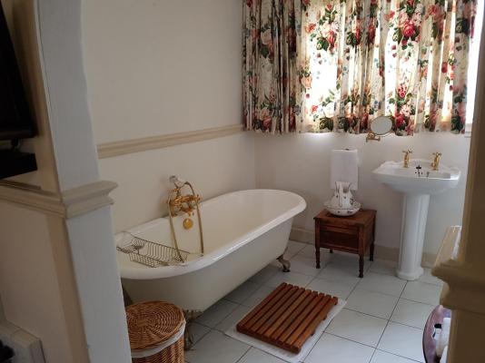 Room image 25