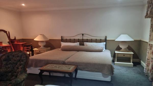 Room image 26