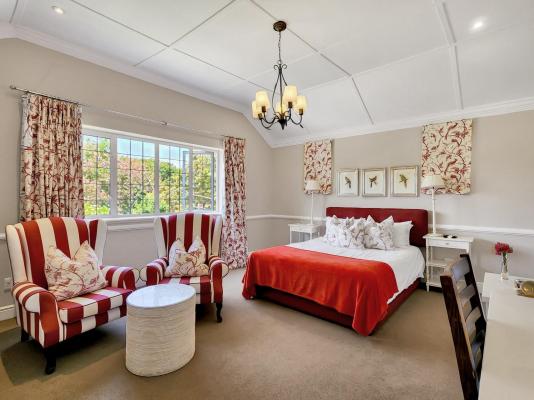 Room image 2