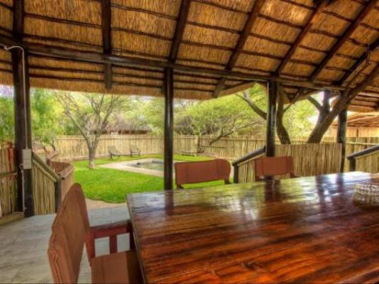 Tjailatyd Bush Lodge - Patio