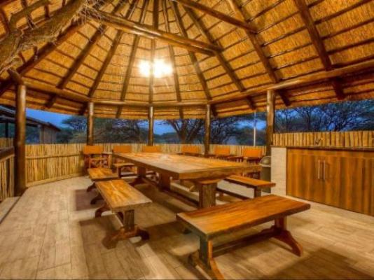 Tjailatyd Bush Lodge - Patio